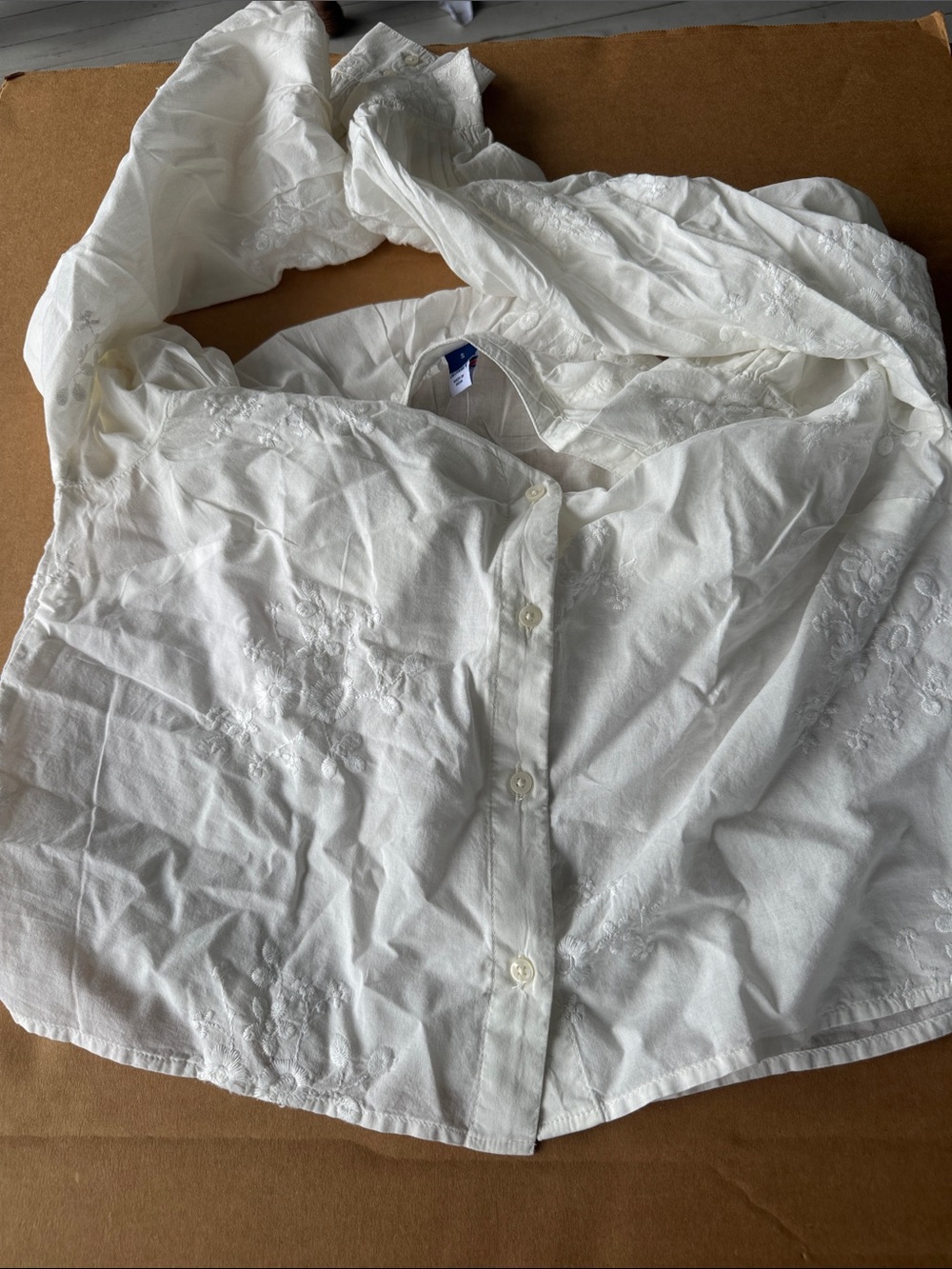 Old Navy White Embroidered Button-Front Top